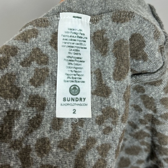 SUNDRY Leopard Print Cardigan Size 2/M - Picture 11 of 13